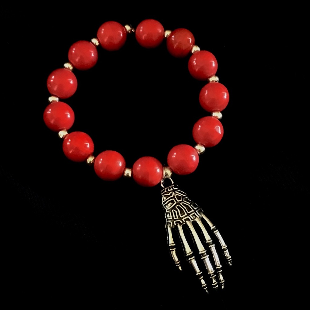Skeleton hand bracelet